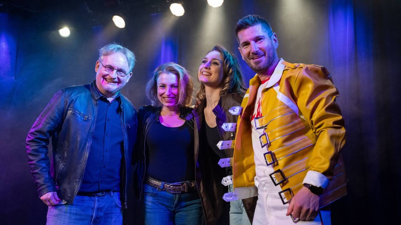 Das Leitungsteam hinter „Rock of Ages“ (v.li.n.re.): Moritz Guttmann (musikalischer Leiter), Daniela Meschtscherjakov (Regie) Claudia Raab (Choreografie) Christoph Mayer (Produzent u. Gesamtleiter) 