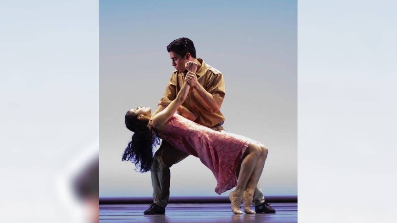 Benjamin Skupien als Don José mit Claudia Sacchetti als Carmen. 