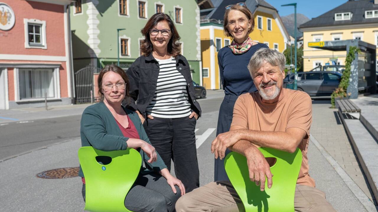 Diese Lungauer sind sich einig: Zuwanderung soll mit Sozial- und Kulturpolitik gelingen. Im Bild v.l.: Silvia Leitner-Trinkl (Frau & Arbeit), Monika Weilharter (Forum Familie) , Elisabeth Kraker-Silbergasser (pepp) und Reinhard Simbürger (Bildhauer). 