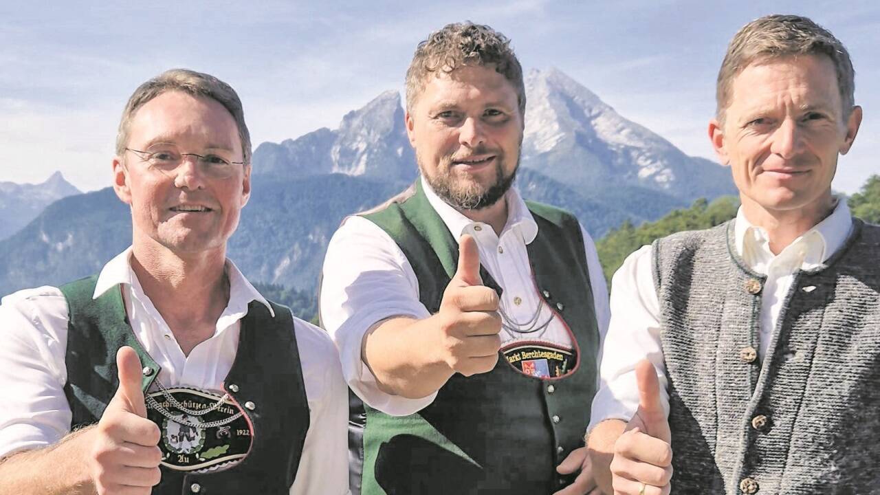Alexander Resch (links) mit Sebastian Rasp und Franz Rasp. 