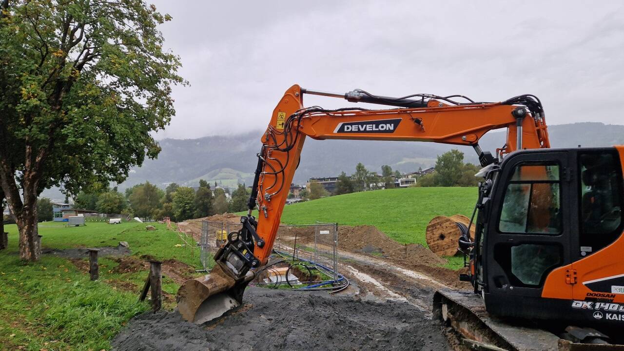 Die Zulaufleitungen der Beschneiungsanlage werden modernisiert. 