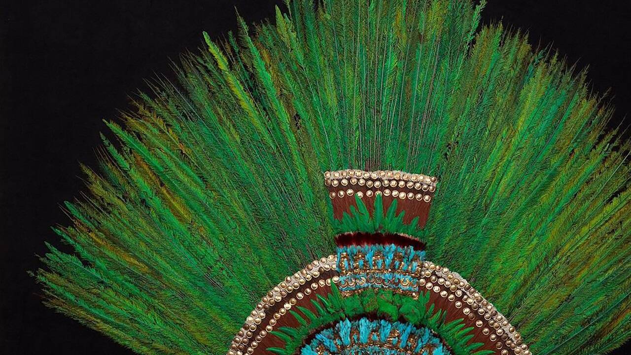 Die prächtige Federkrone aus der Zeit der Azteken gelangte vor rund 500 Jahren nach Europa und dann in den Besitz der Habsburger. 