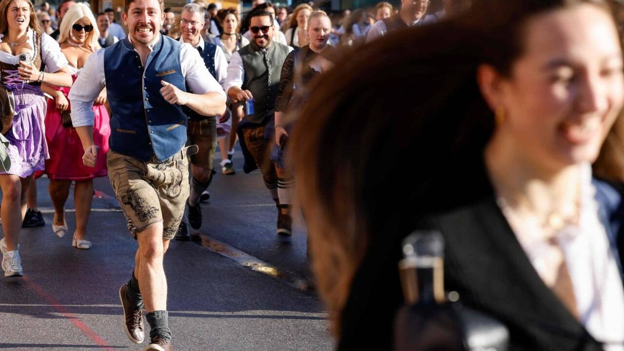 In München hat am Samstag das 190. Oktoberfest begonnen. 
