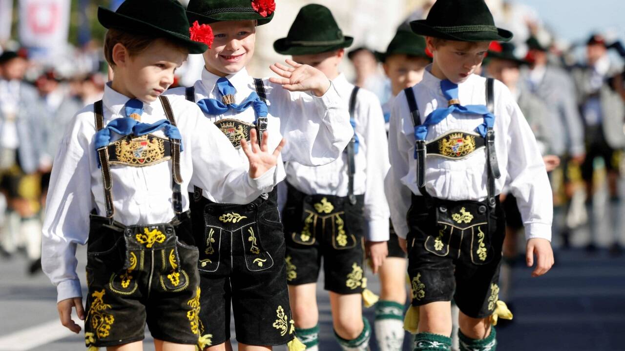 Die Eröffnung war feierlich und traditionell.  