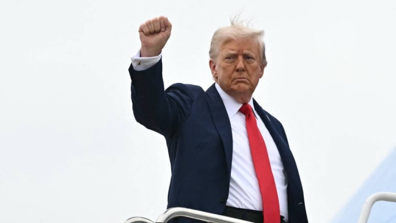 Trump vor seinem Abflug nach Arizona 