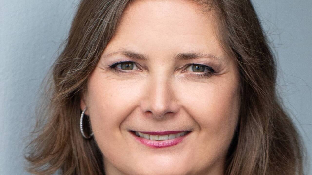 ... Sigrun Eder, Psychotherapeutin und Klinische Psychologin am Uniklinikum Salzburg, sowie ... 