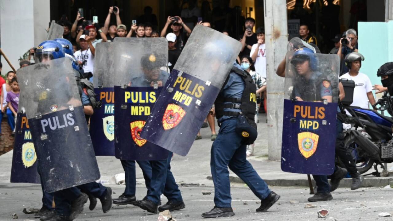 Polizei meldet zahlreiche Festnahmen bei Protesten 