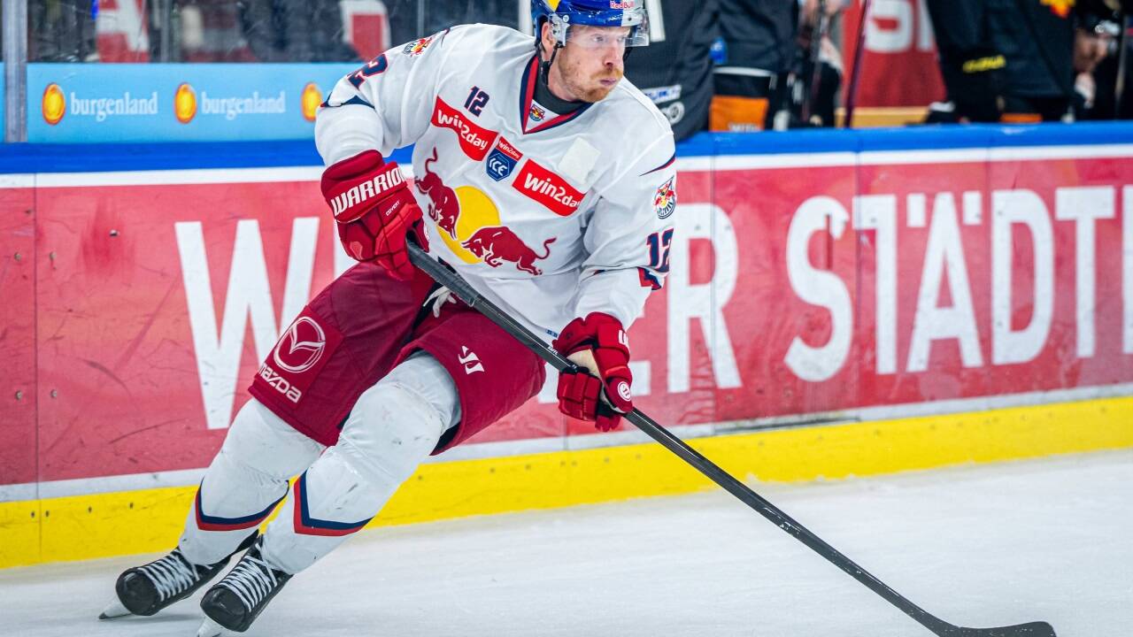 Michael Raffl hat stets ein Auge für den freien Mitspieler, aber auch den gegnerischen Kasten im Visier. 