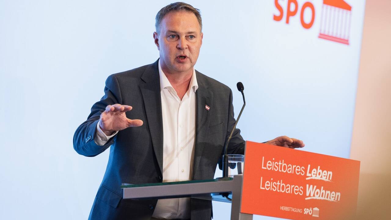 Vizekanzler Andreas Babler kündigt in Salzburg SPÖ-TV an. 