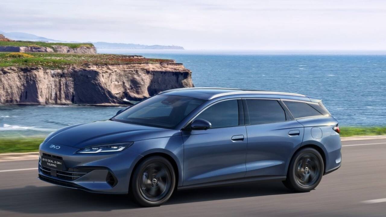 Seal 6 DM-i Touring: Der neue Kombi der Marke BYD rollt auf Österreichs Straßen. 