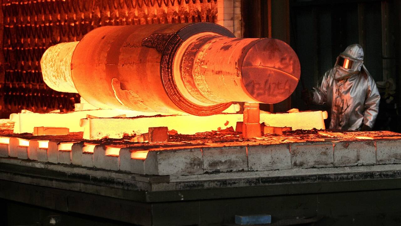 Immer wieder ein heißes Eisen: Der Lohnabschluss in der Metallindustrie (Symbolbild). 