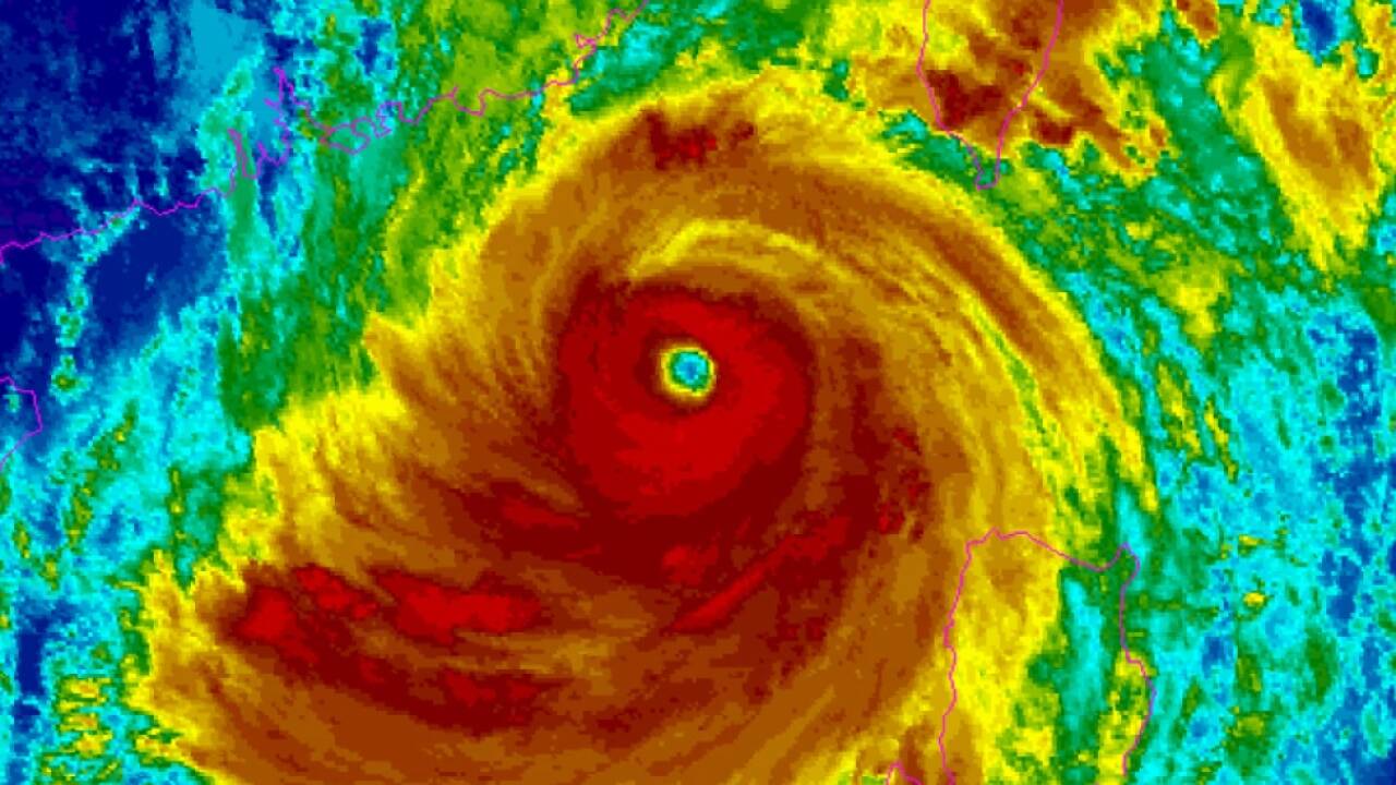 Höchste Taifun-Warnstufe in Asien ausgerufen 