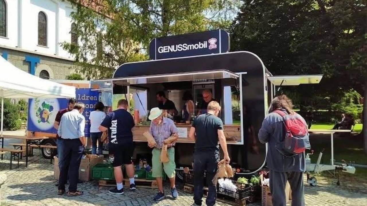 Schon 2021 stand der Foodtruck bei der Pfarre Itzling.  