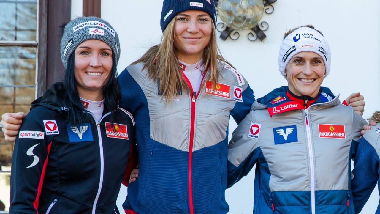 Das Erfolgstrio ist Vergangenheit: Jacqueline Seifriedsberger und Sara Marita Kramer hörten auf, Eva Pinkelnig (rechts) fällt verletzt für den ganzen Winter aus.  