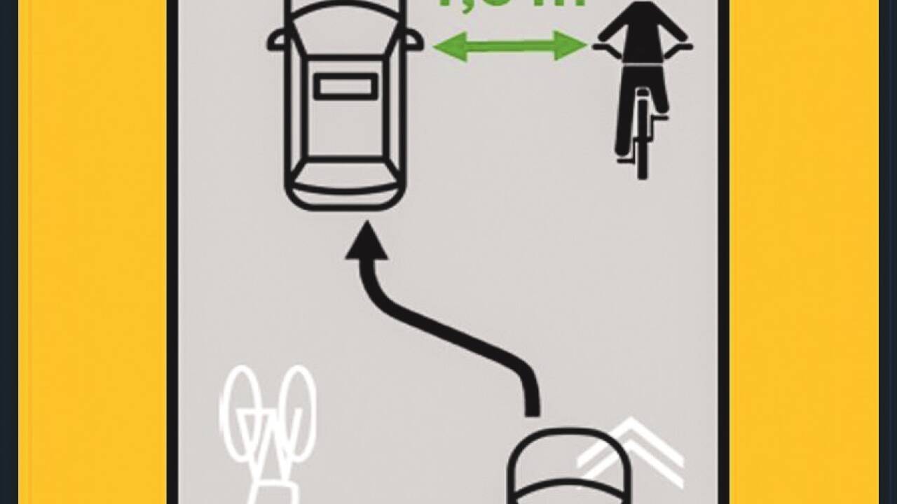 Abschnitt Sharrows: Hier können Pkw-Lenker den Mehrzweckstreifen mitnutzen. Bei Radverkehr müssen Pkw hinter dem Rad bleiben, bis ein sicheres Überholen möglich ist. Durch die Fahrbahnbreite ist das nur ohne Gegenverkehr auf der linken Fahrbahnseite möglich. 