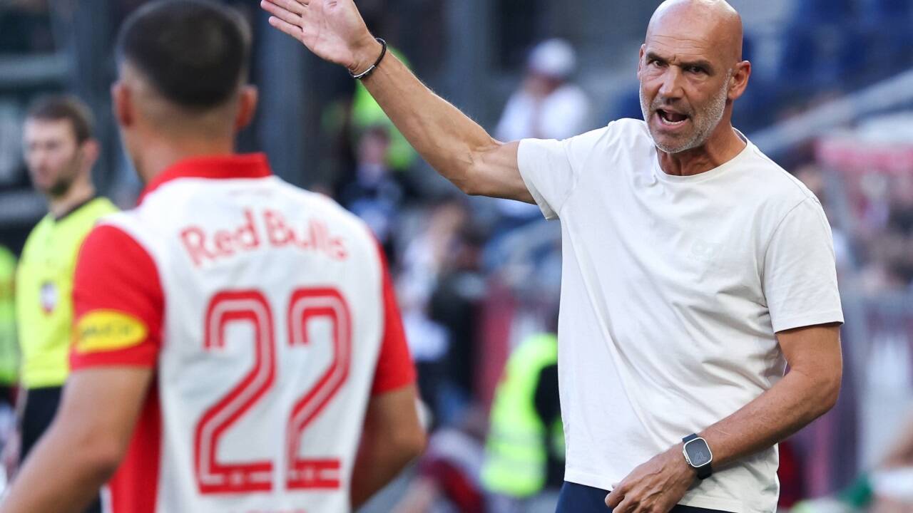 Trainer Thomas Letsch spürt den Druck. 