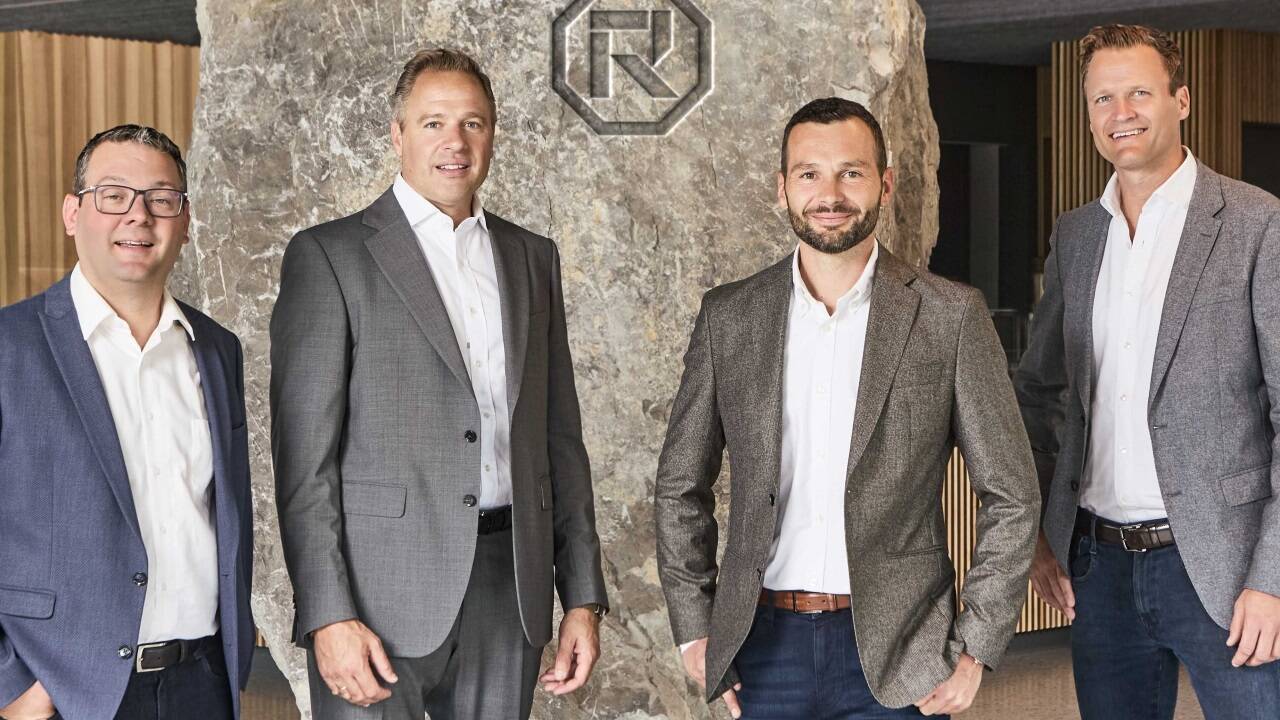 Die vier Geschäftsführer von Rudimentum in der Firmenzentrale in Salzburg: Stefan Hofer, Josef Eder, Hannes Hofer und Johann Eder. Die vier Geschäftsführer von Rudimentum in der Firmenzentrale in Salzburg: Stefan Hofer, Josef Eder, Hannes Hofer und Johann Eder.