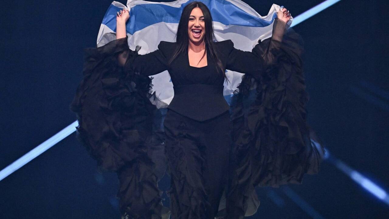 Die israelische Sängerin Yuval Raphael bei ihrem Auftritt beim ESC 2025 in Basel. 