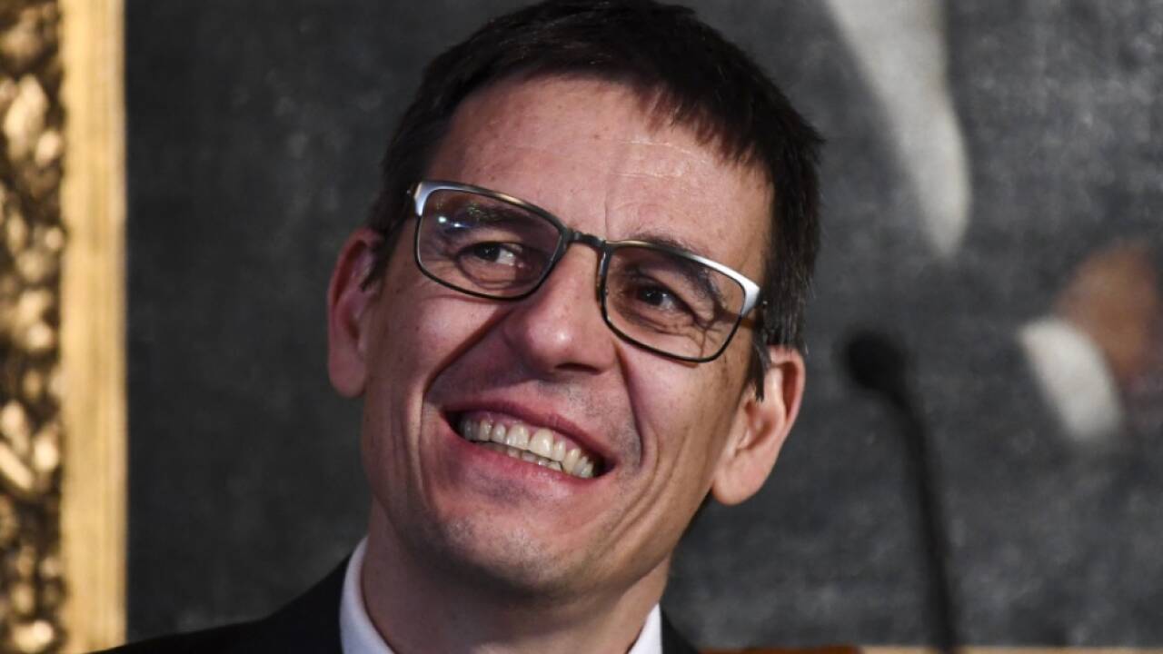 Didier Queloz erhielt 2019 den Nobelpreis für Physik Didier Queloz erhielt 2019 den Nobelpreis für Physik