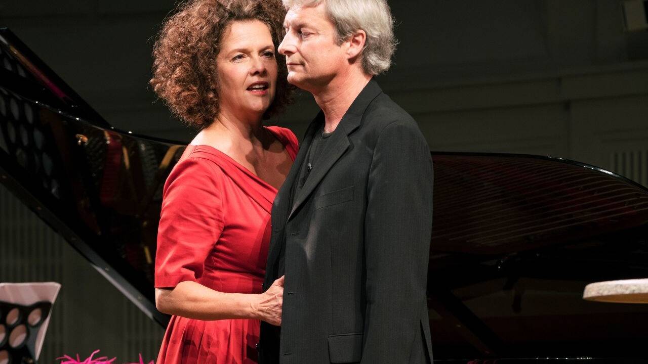 Angelika Kirchschlager und Alfred Dorfer. Klassik trifft auf Komik. 