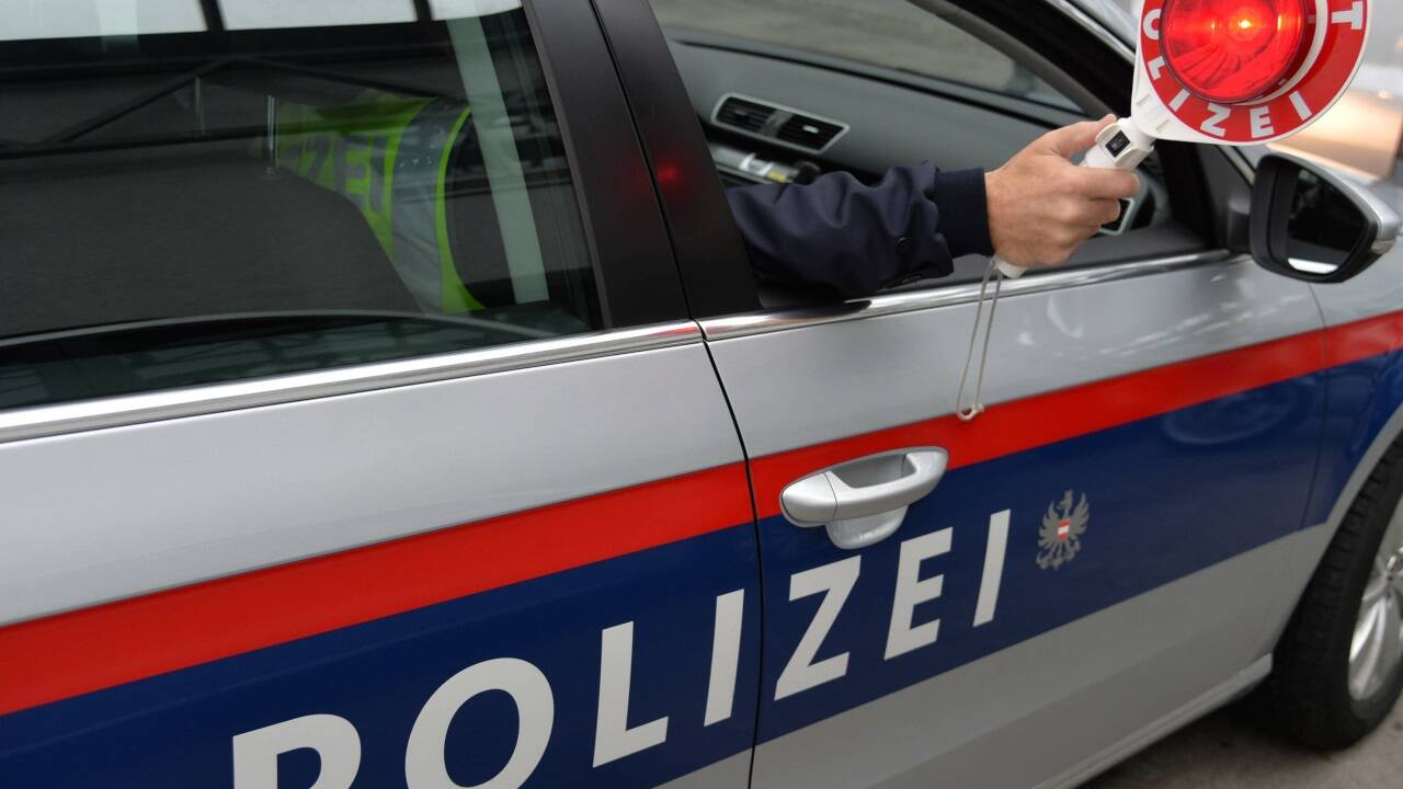Die Polizei führte am Samstag Schwerpunktkontrollen in der Stadt Salzburg und in Wals durch.  