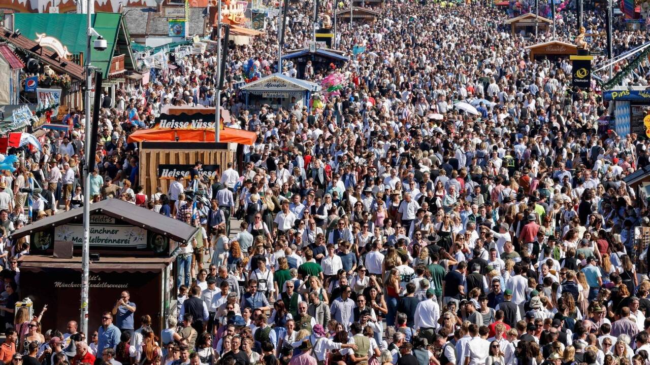 Auch im Jahr 2025 gibt es beim Oktoberfest in München einen großen Andrang (Archivbild). 