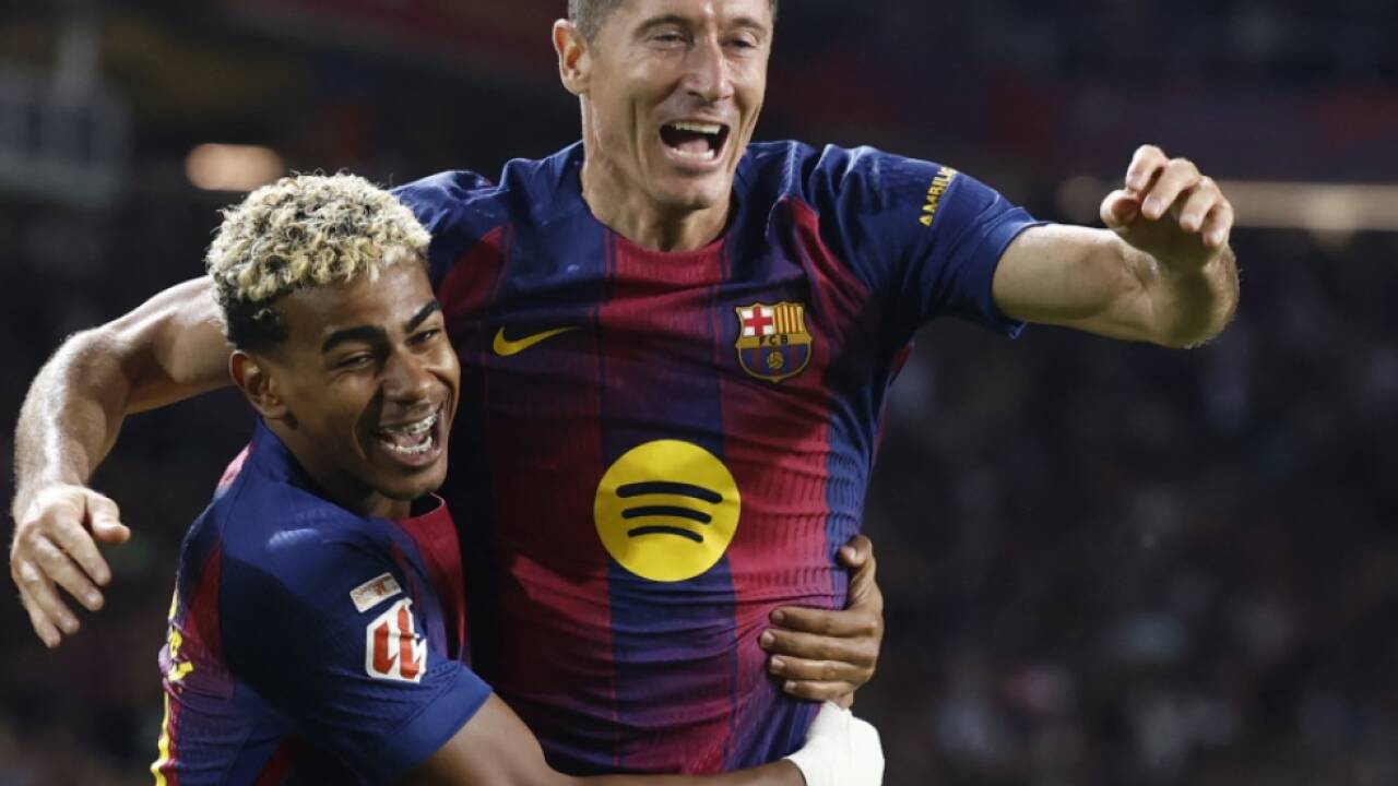 Jung und alt im Jubel vereint: Yamal (l.) und Lewandowski 