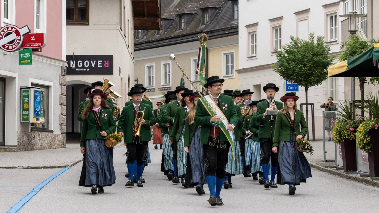 Am Sonntag feierte Bischofshofen 25 Jahre Stadterhebung. Zahlreiche Vereine rückten aus.  