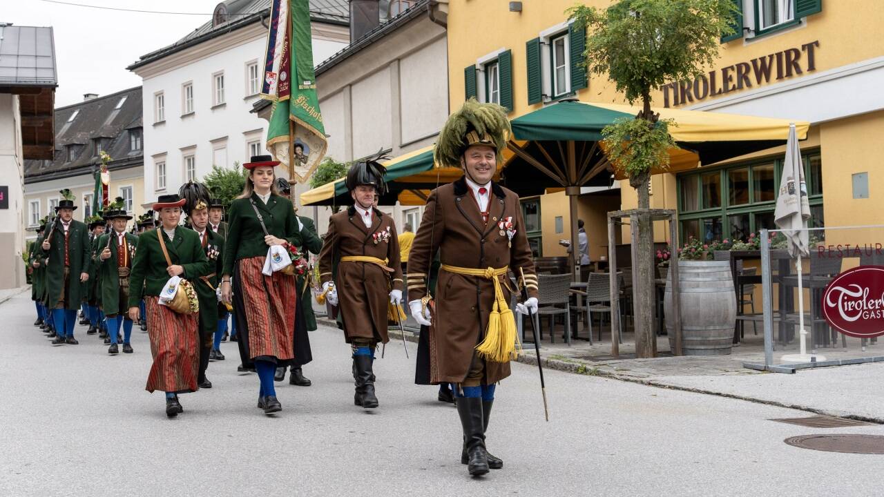 Am Sonntag feierte Bischofshofen 25 Jahre Stadterhebung. Zahlreiche Vereine rückten aus.  