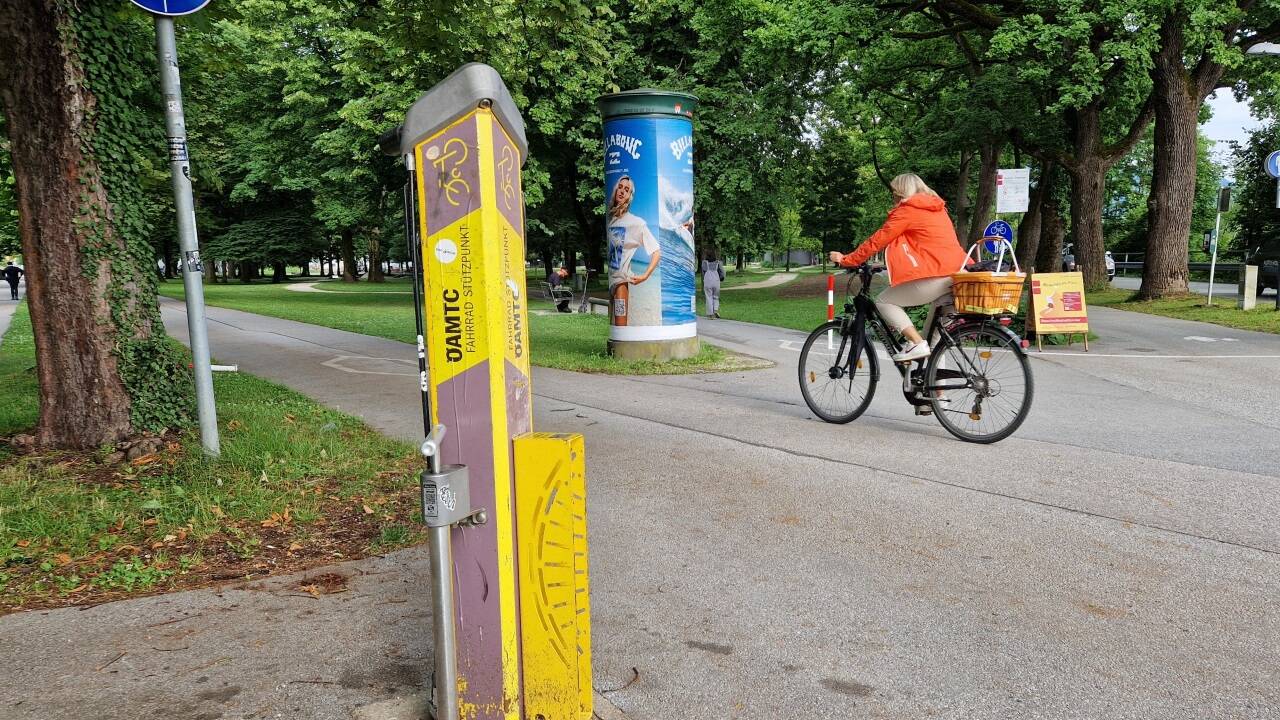 Die beliebte Radservice-Station beim Volksgarten... 