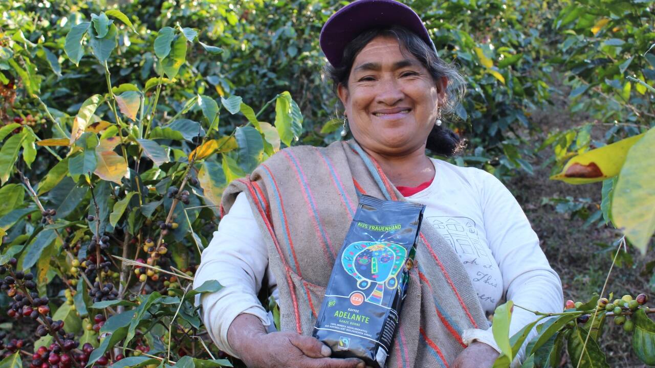 Ilda Garcia ist eine der 126 Kaffeebäuerinnen bei Unicafec, die ihr Land selbst bewirtschaftet. 