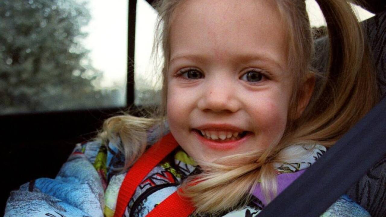 Kinder sollten im Auto gut gesichert sein 