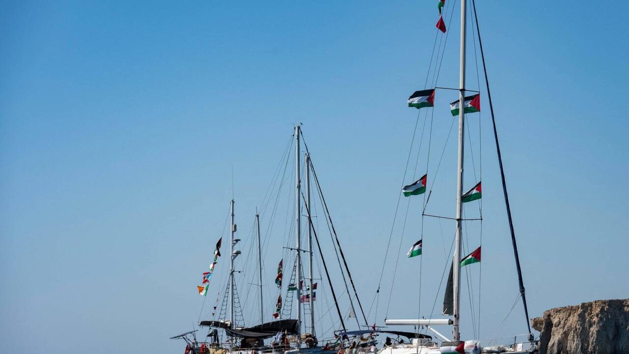 Etwa 300 Personen segeln auf den Botten Richtung Gaza. 
