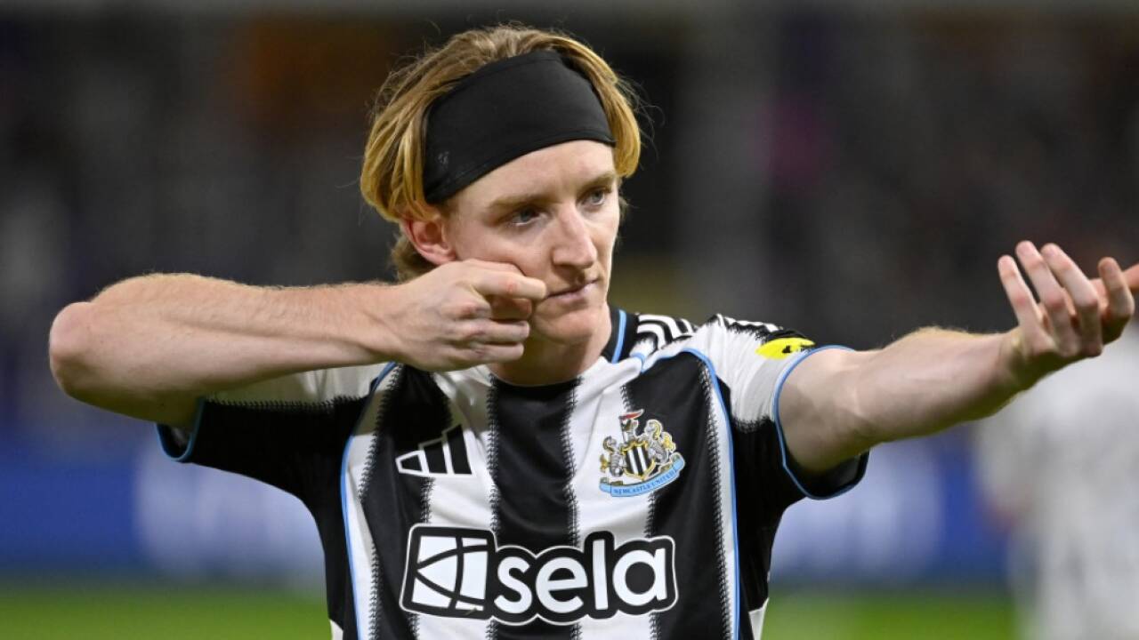 Anthony Gordon trifft für Newcastle zweimal 