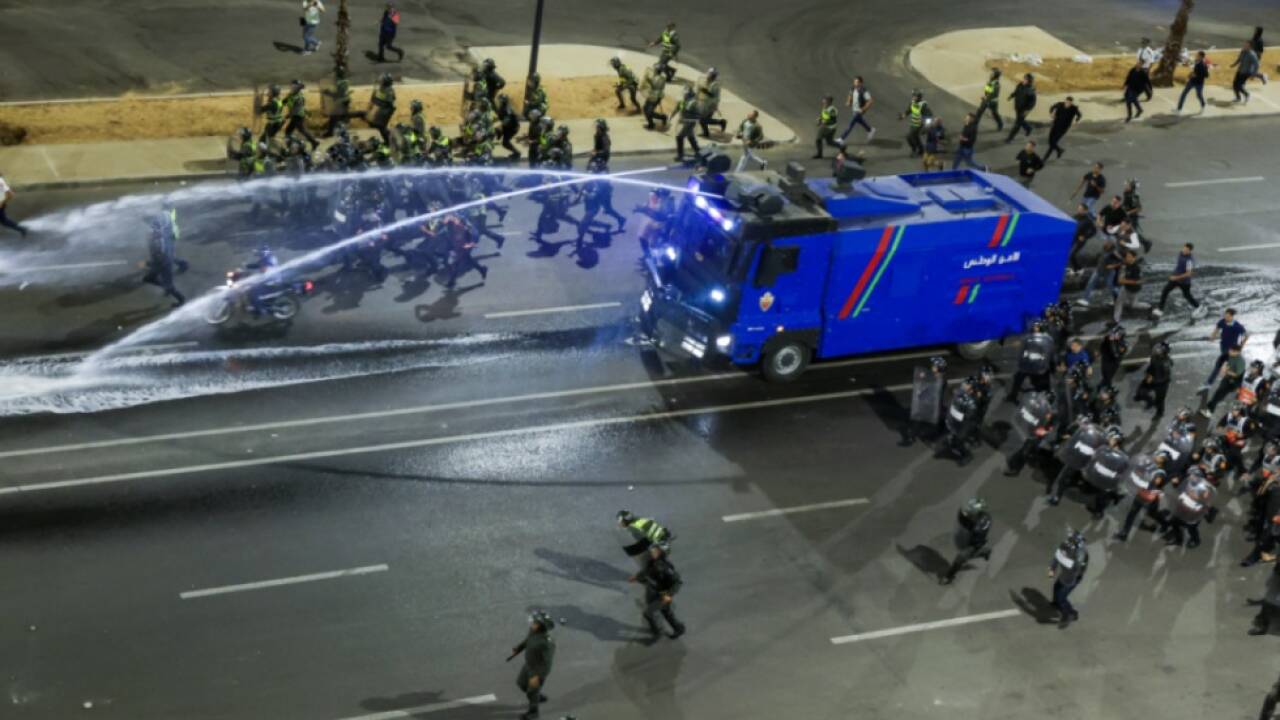 Zusammenstöße zwischen Sicherheitskräften und Protestierenden 