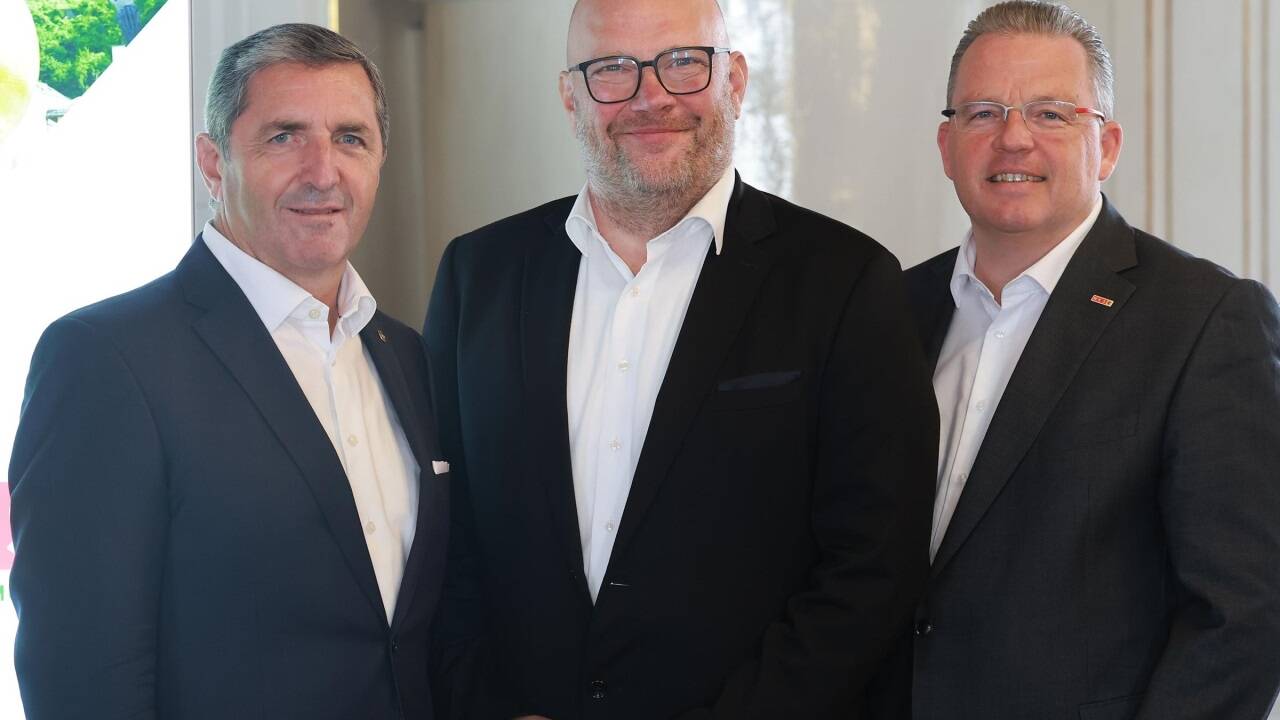 Sie sehen Licht und Schatten in der Situation des Salzburger Tourismus: die Branchenvertreter Georg Imlauer, Ernst Pühringer und Albert Ebner (von links).  