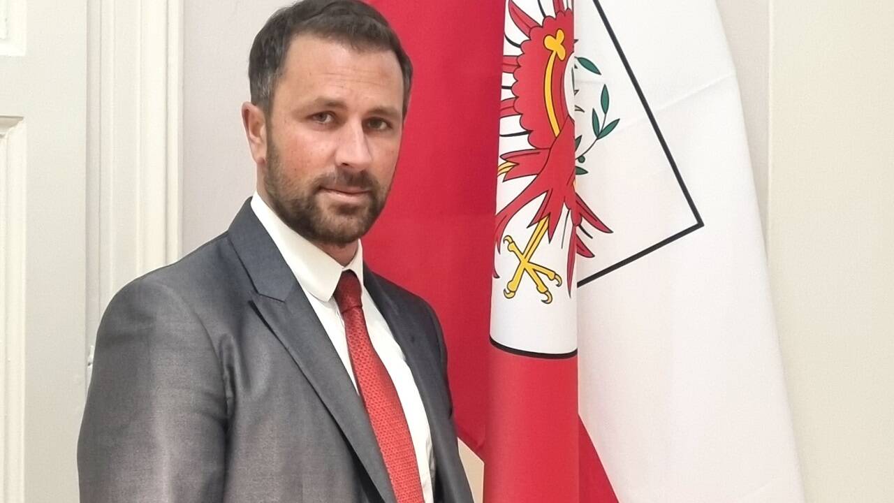 Georg Dornauer, hier auf einem Archivbild, ist nun nicht mehr länger Parteimitglied der SPÖ Tirol und ist im Landtag nun „wilder“ Abgeordneter.  
