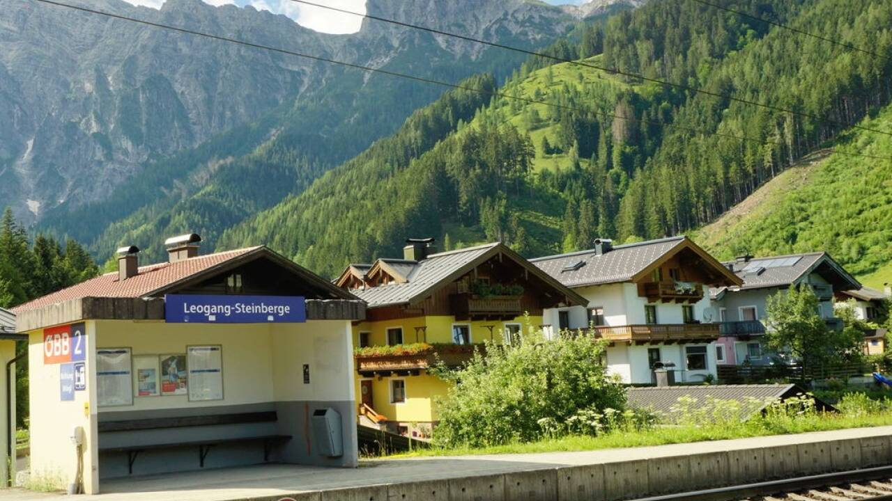 Auch die Haltestelle Leogang-Steinberge muss weichen. NR-Abgeordnete Andreas Haitzer hat eine Petition eingebracht. 