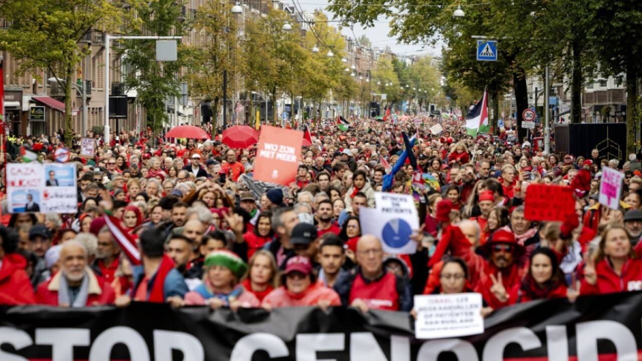 Massenprotest in Amsterdam gegen den Gaza-Krieg 
