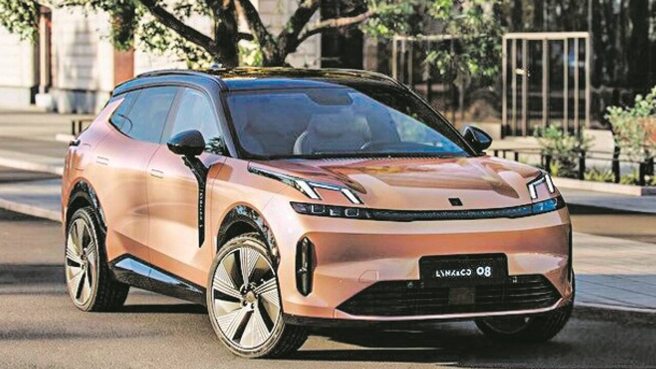 Lynk & Co Modell 08 