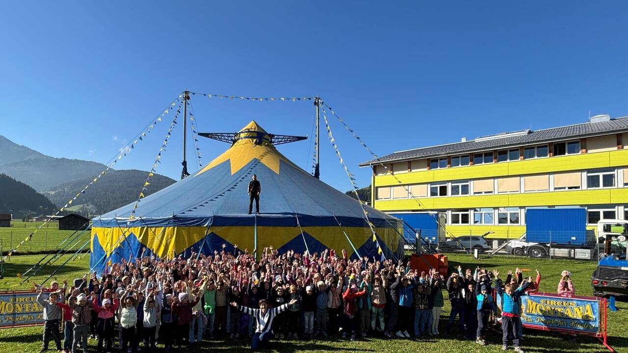 Der Altenmarkter Nachwuchs begeisterte im Zirkuszelt. 