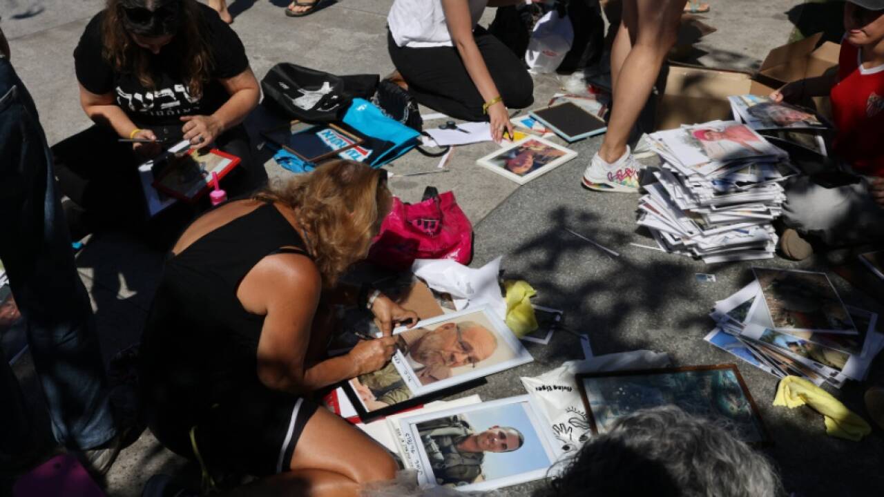 Israelis erinnern an Geiseln des 7. Oktober 2023 
