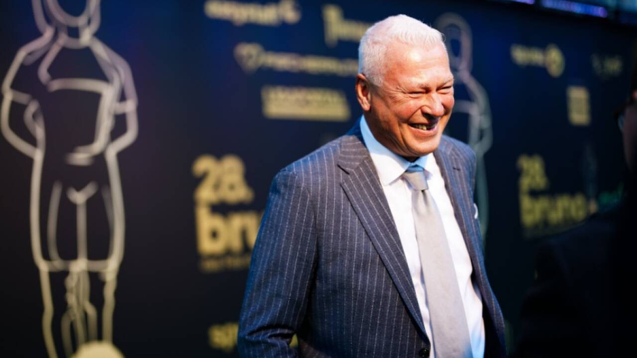 Toni Polster gibt im Kampf um drei zusätzliche Tore nicht auf 