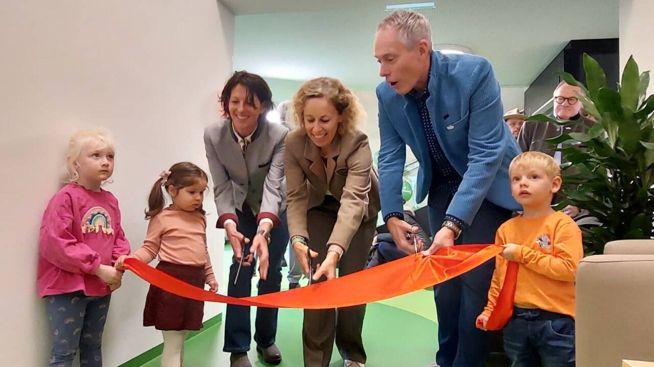 Kindergarten-ist-t-glich-zehn-Stunden-ge-ffnet