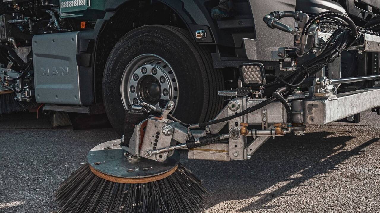 Innovation für saubere Straßen: Die Metallbaufirma Trilety aus Hallein wird mit dem 1. Preis des Salzburger Handwerkspreises 2025 ausgezeichnet. 