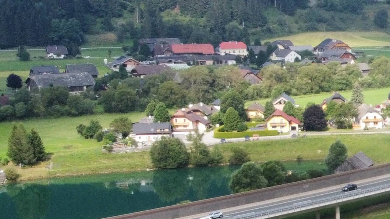 Blick von oben: Um welchen Ort handelt es sich diesmal? Hier unsere Drohnenbilder zum Durchblicken. 