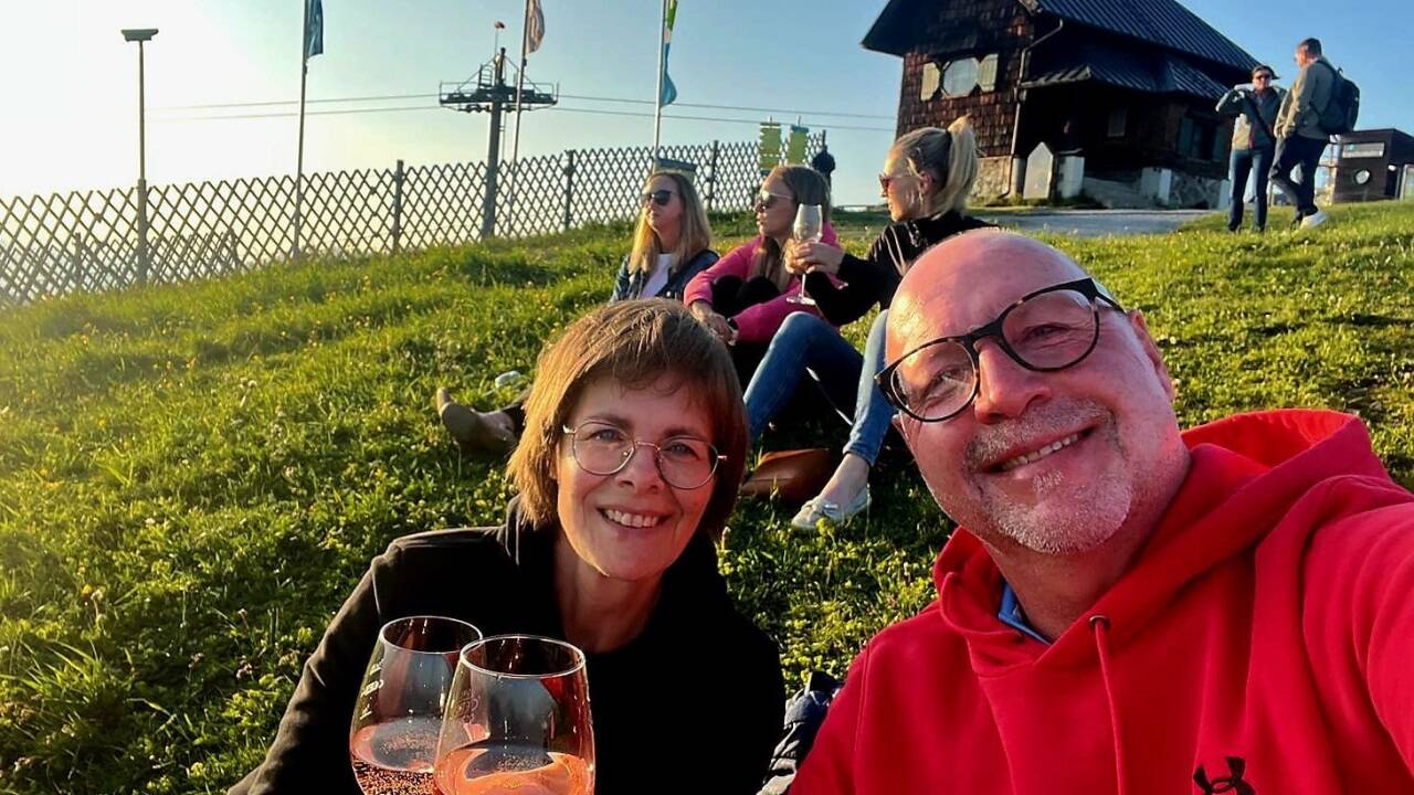 Ina und Jens Grabow auf der Schmittenhöhe. Der schöne Urlaub – „wir kommen schon seit 15 Jahren nach Österreich“ - hatte ein unerfreuliches Nachspiel. 