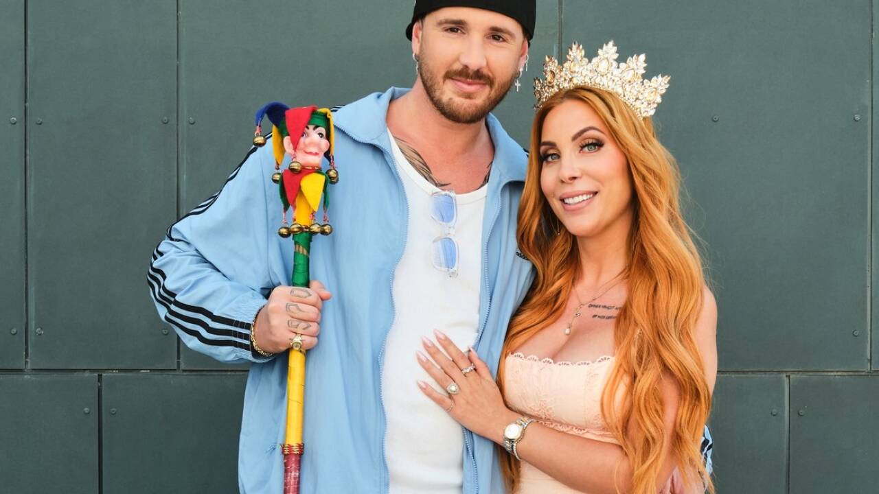 „Tara & Dennis - Der Hofnarr liebt die Queen“ heißt die neue Reality-Show.  