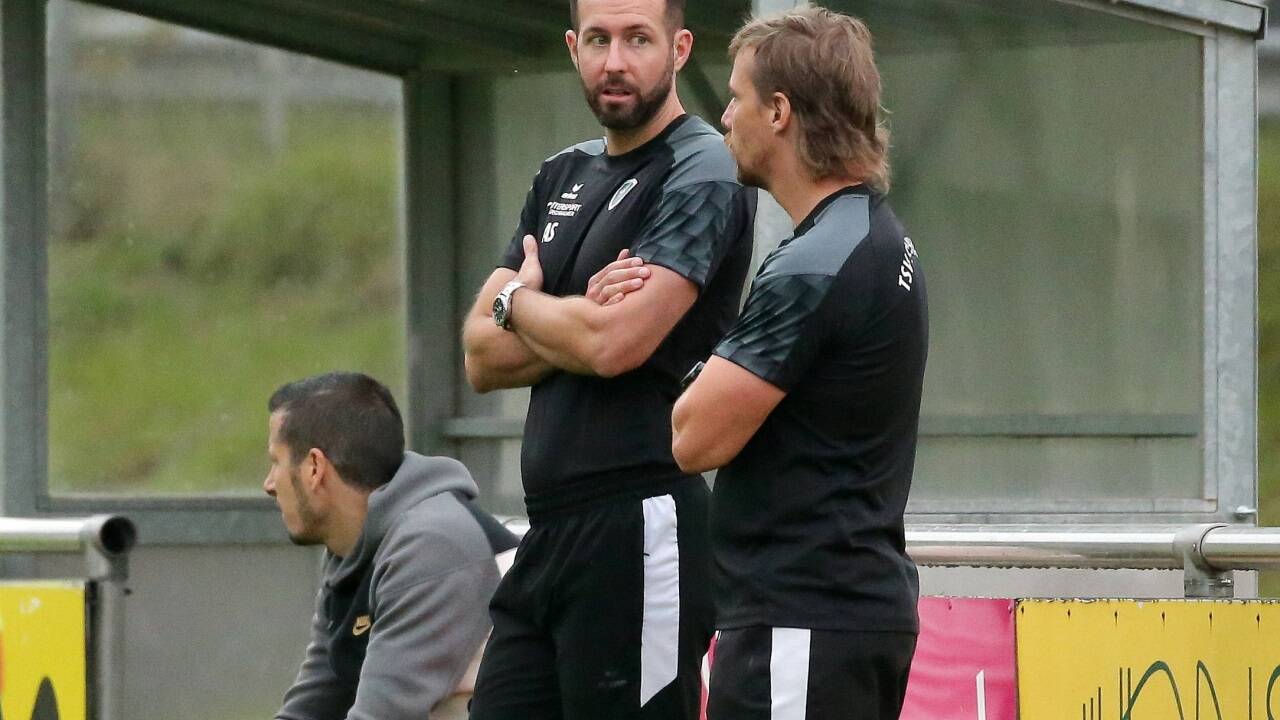Andreas Scherer (Mitte) ist nicht mehr Trainer in der Westliga. 
