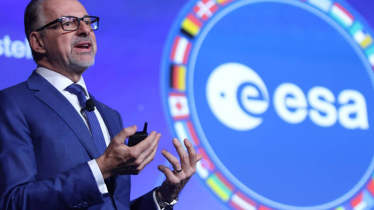 „Wir müssen mit Blick auf das bisher dominierende Unternehmen SpaceX aufholen und relativ schnell eine wiederverwendbare Trägerrakete auf den Markt bringen“, sagte ESA-Chef Josef Aschbacher.  